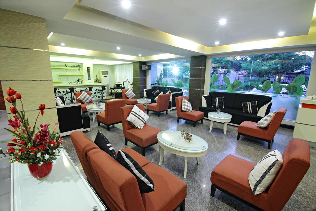 Hotel Pangeran City Padang  Exterior foto