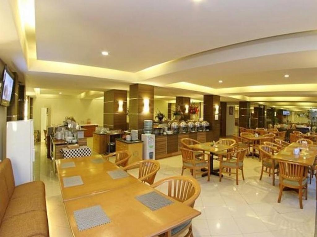 Hotel Pangeran City Padang  Exterior foto